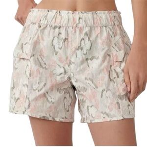 NWT Free People Printed In The Wild Mid Rise Shorts